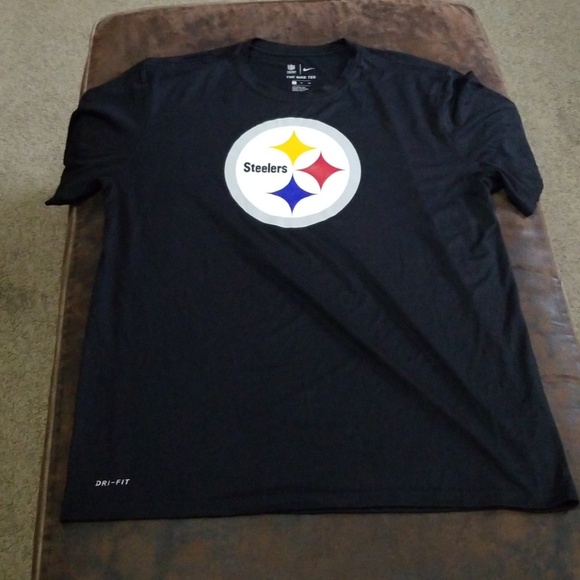 nike tee Other - The Nike Tee Steelers NFL Team Apparel T-Shirt